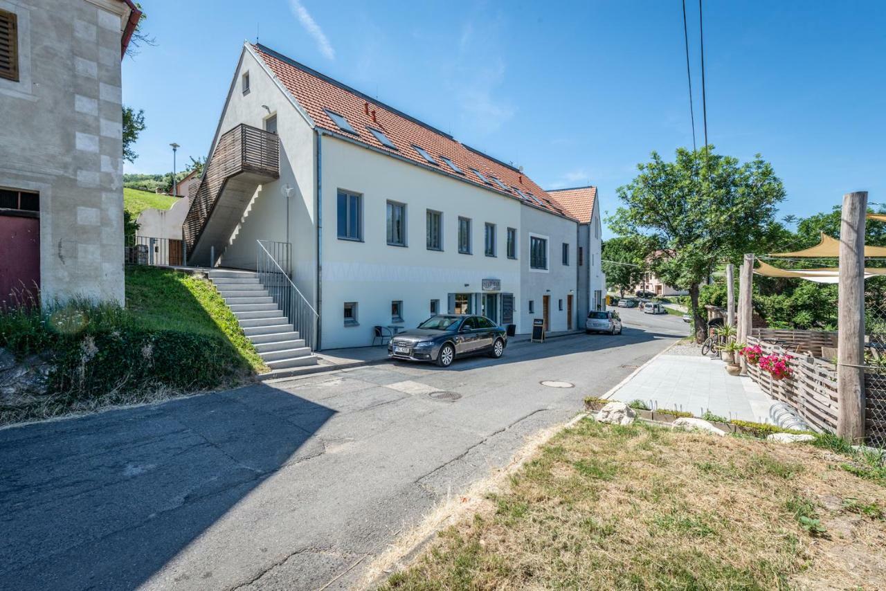 Apartman Se Sklipkem Pavlov Bagian luar foto