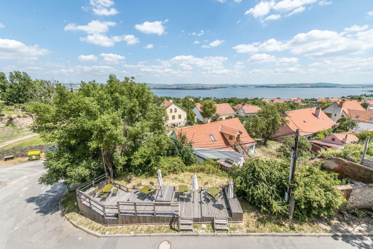 Apartman Se Sklipkem Pavlov Bagian luar foto